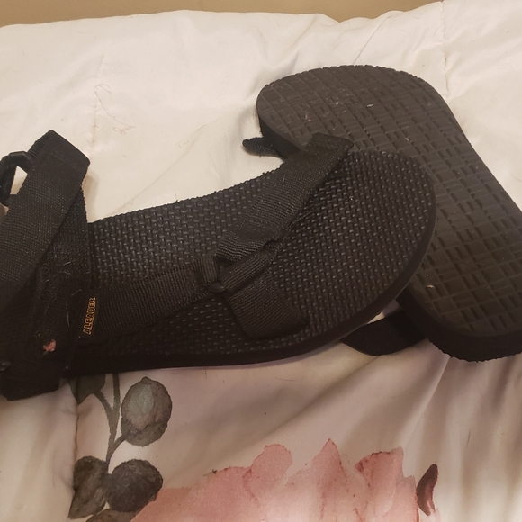 Sandles - Picture 4 of 4